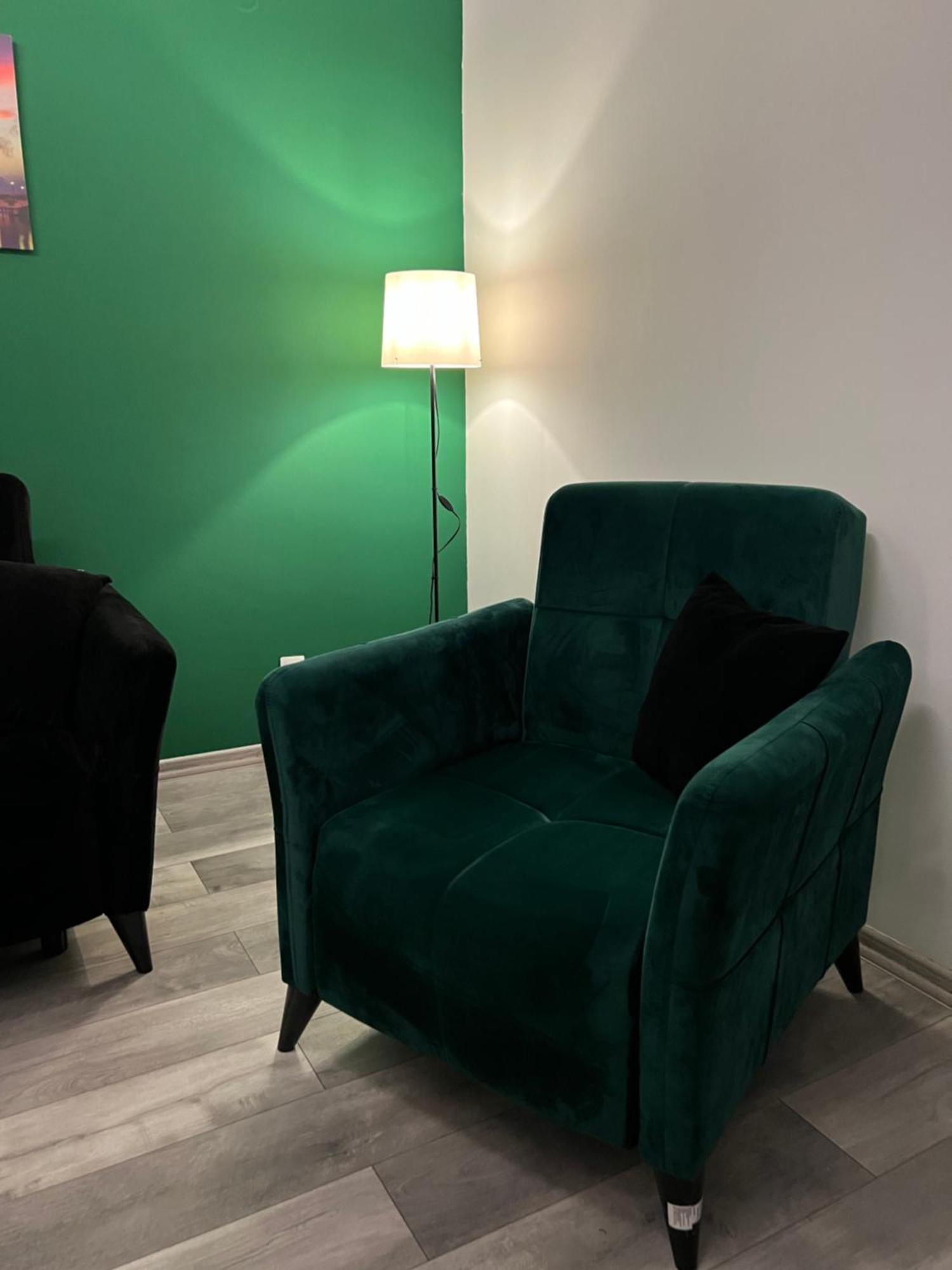 Apartman Omar Stan Na Dan Besplatan Parking SJJ Extérieur photo